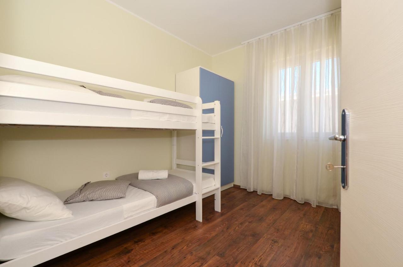 Holiday Home Nevera Kaštela エクステリア 写真