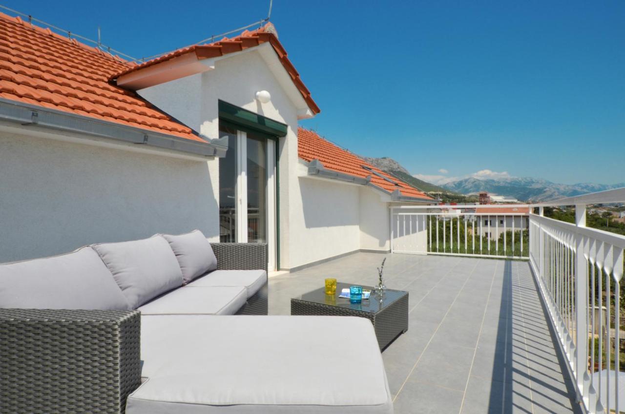 Holiday Home Nevera Kaštela エクステリア 写真