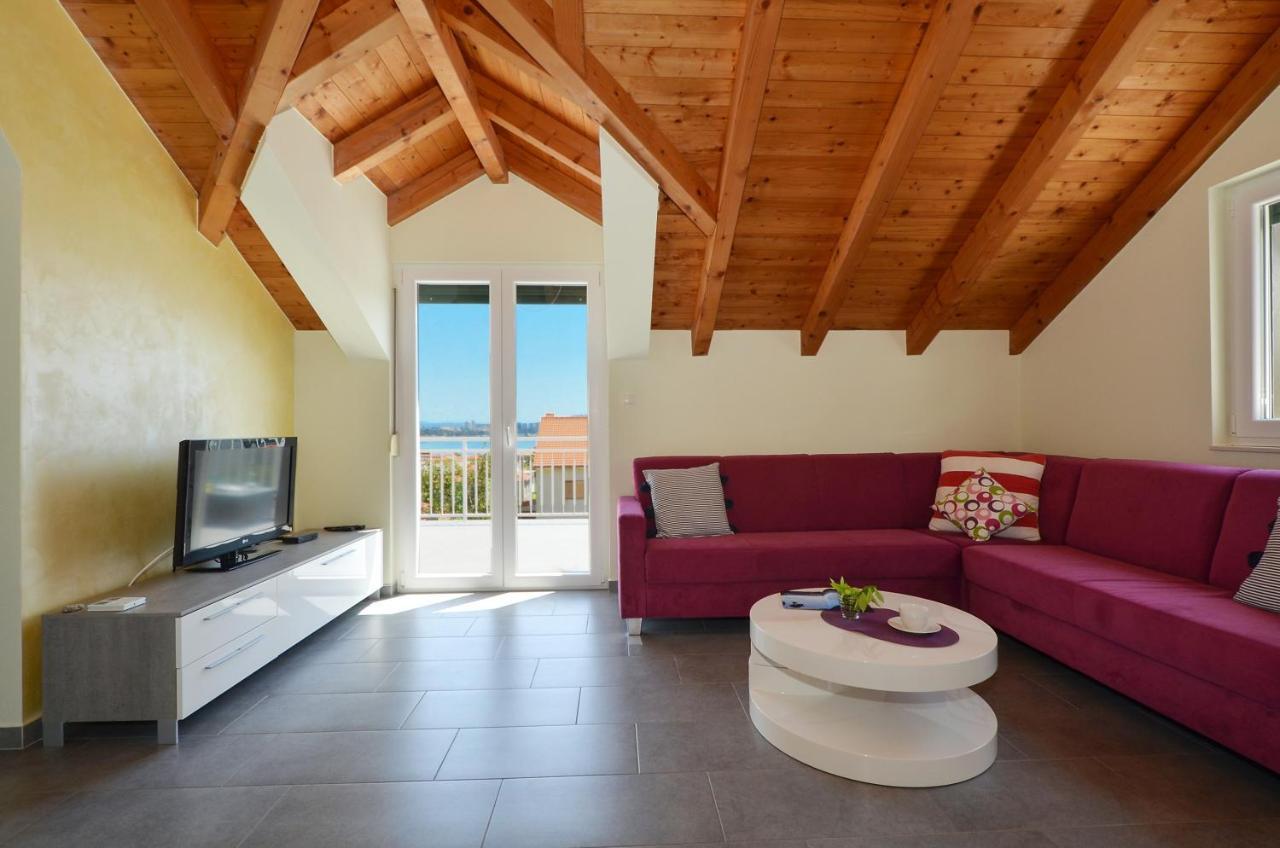 Holiday Home Nevera Kaštela エクステリア 写真