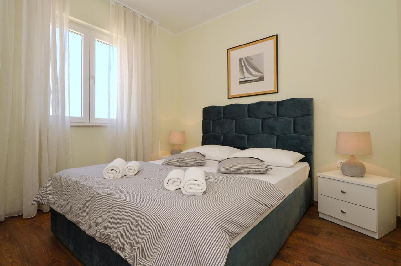 Holiday Home Nevera Kaštela エクステリア 写真